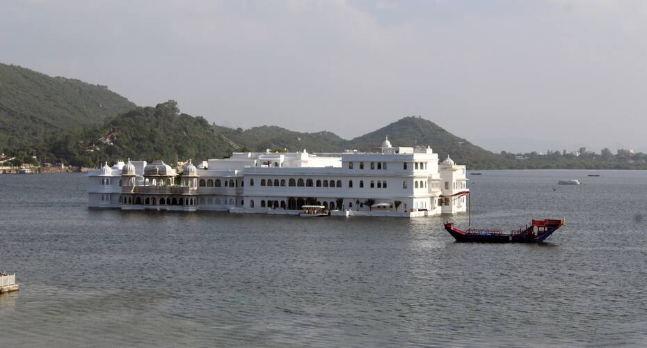 Haveli On The Lake, Udaipur 4